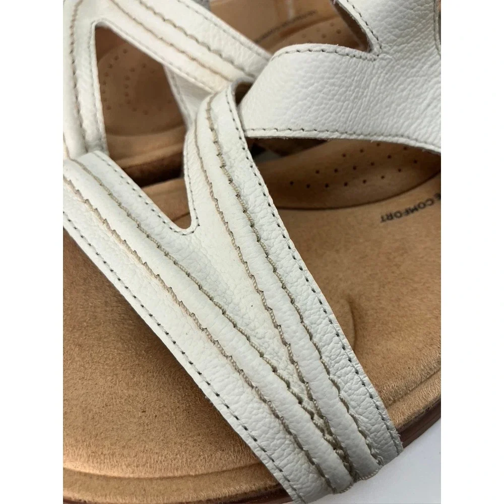 Clarks‎ Collection Sandals Womens 7.5 White Strappy Cork Wedge Ultimate Comfort